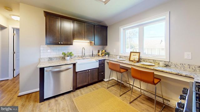 7711 FAIRGREEN RD, Dundalk, MD 21222
