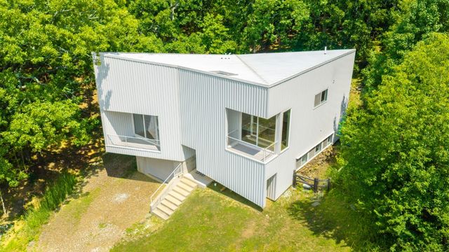 1124 E Heath Drive, Fayetteville, AR 72701