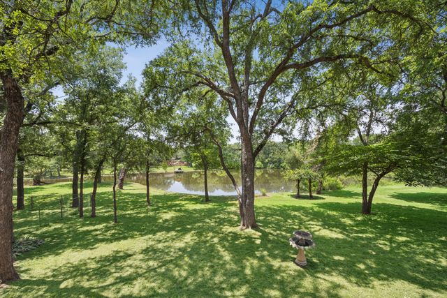939 Garnet Cove, Oak Point, TX 75068