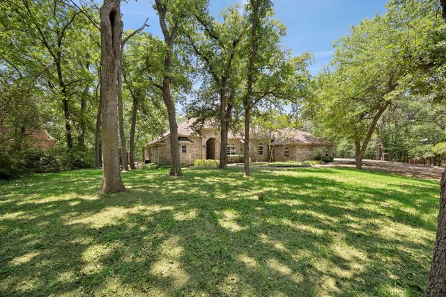 939 Garnet Cove, Oak Point, TX 75068