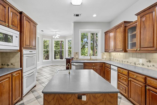 939 Garnet Cove, Oak Point, TX 75068