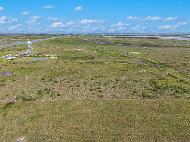 0000 S Redfish Street, Hitchcock, TX 77563