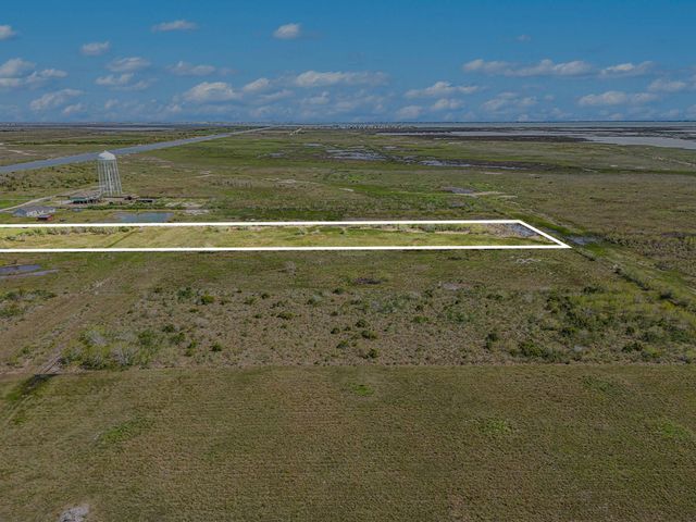 0000 S Redfish Street, Hitchcock, TX 77563