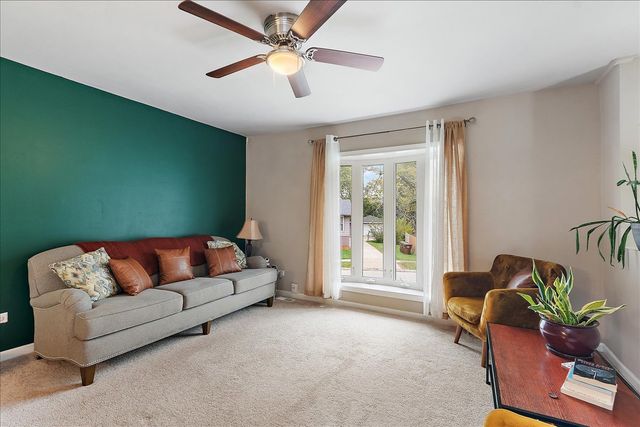 4301 Whitehall Lane, Richton Park, IL 60471