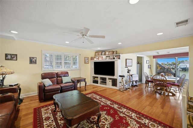 4912 58TH AVENUE S, St Petersburg, FL 33715