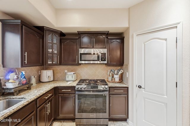 14349 OWL POINT Avenue, El Paso, TX 79938