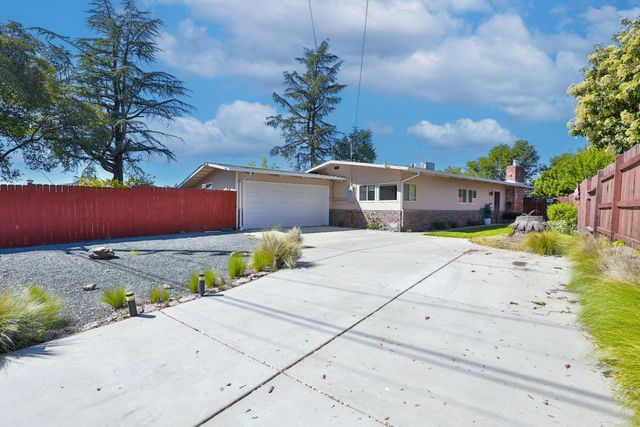 158 Terry, Auburn, CA 95603