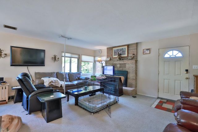 158 Terry, Auburn, CA 95603