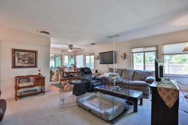 158 Terry, Auburn, CA 95603