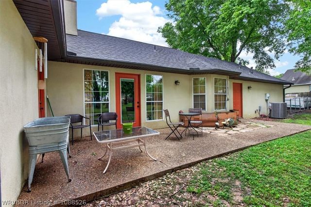 556 Caperton Loop, Greenwood, AR 72936