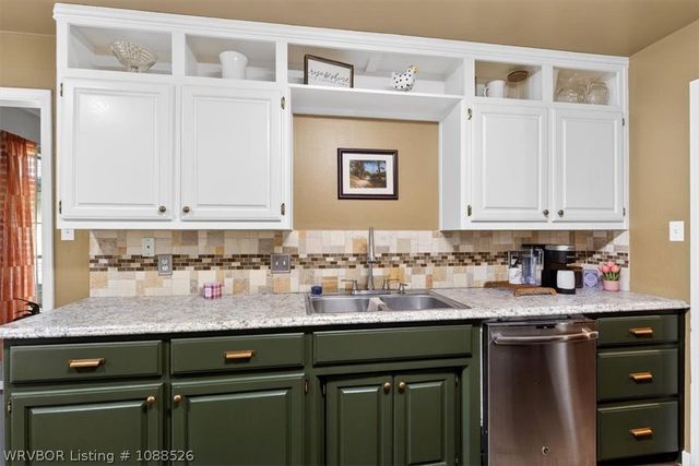 556 Caperton Loop, Greenwood, AR 72936