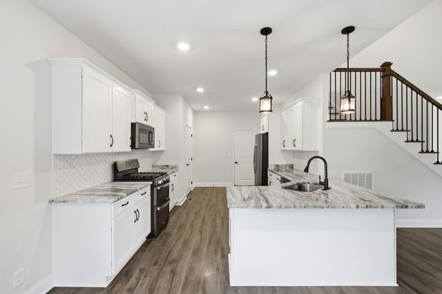 1403 Southside Rd, Southside, TN 37171