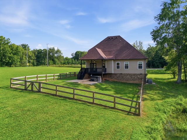 1403 Southside Rd, Southside, TN 37171