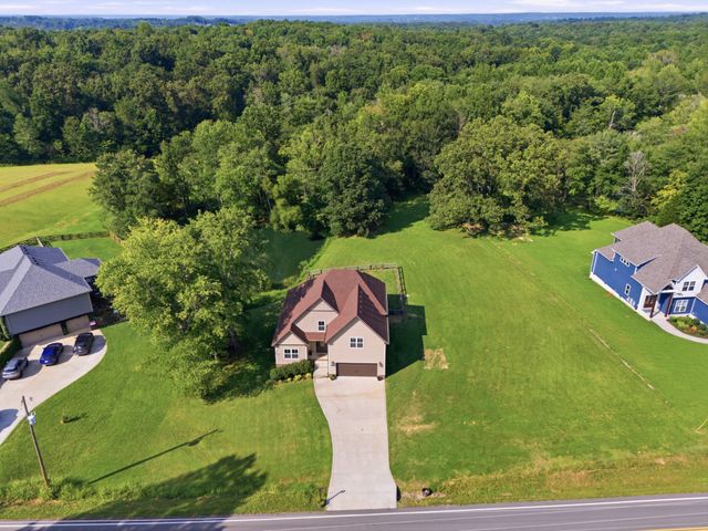 1403 Southside Rd, Southside, TN 37171