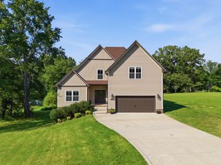1403 Southside Rd, Southside, TN 37171
