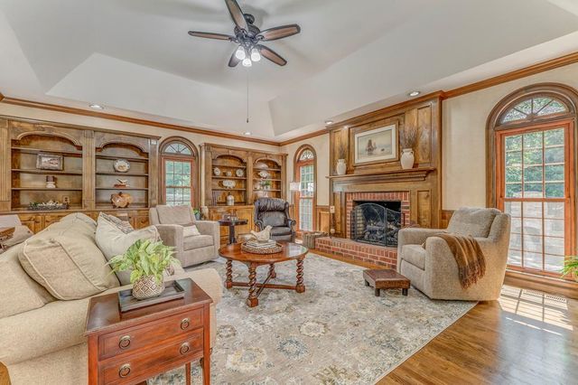 1603 Habersham Way, Dalton, GA 30720