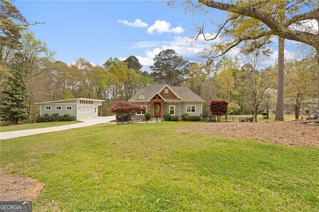 4831 Lakewood Drive, Acworth, GA 30101
