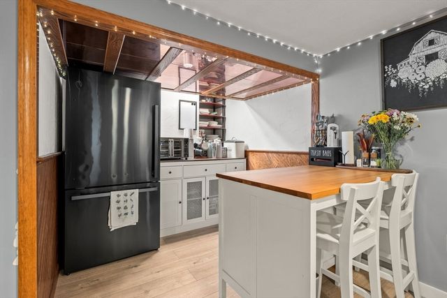 21 Fells Ave, Medford, MA 02155