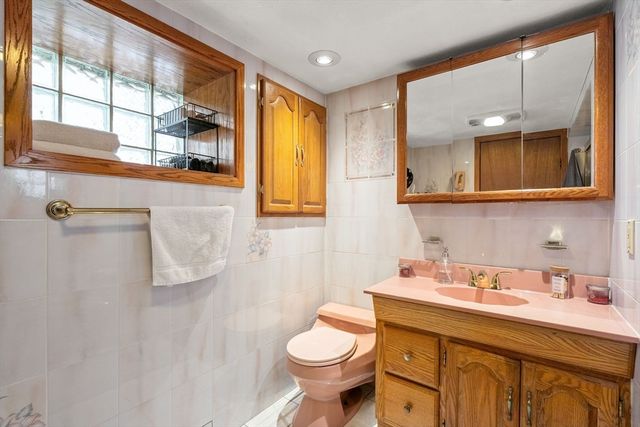 21 Fells Ave, Medford, MA 02155