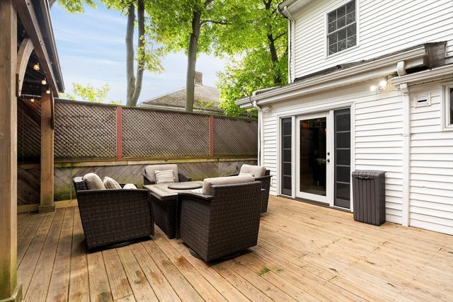 21 Fells Ave, Medford, MA 02155