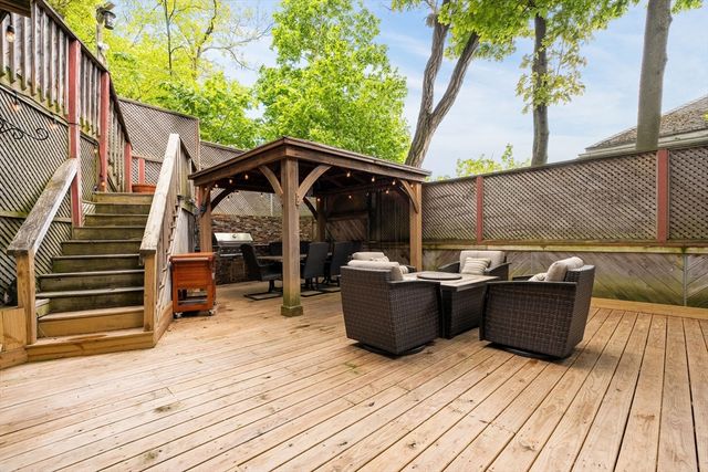21 Fells Ave, Medford, MA 02155