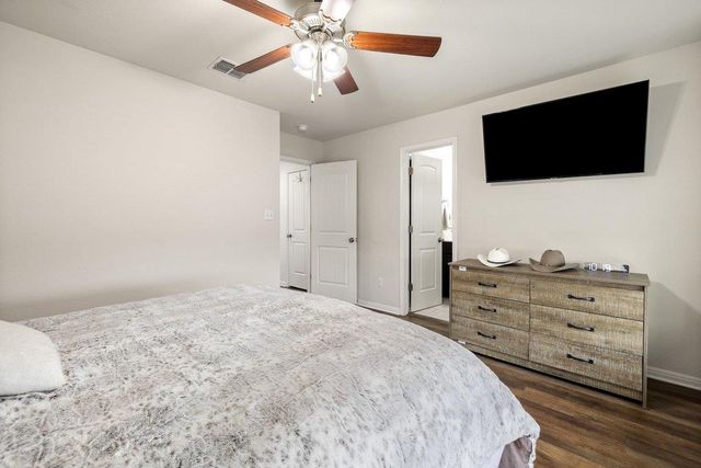 1058 Sand Post PL, San Marcos, TX 78666