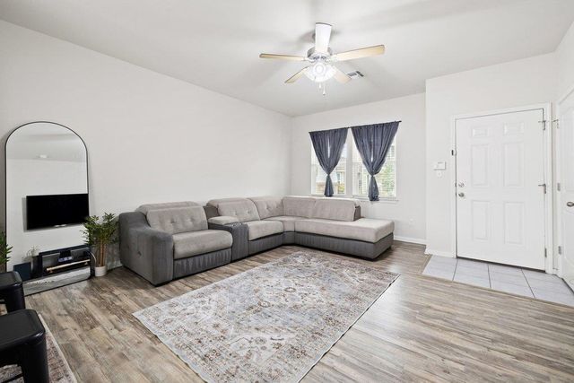 1058 Sand Post PL, San Marcos, TX 78666