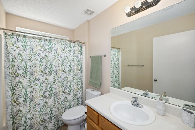 993 Kirkley Court, Fort Walton Beach, FL 32547