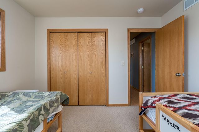 220 Cole Court, Mankato, MN 56001