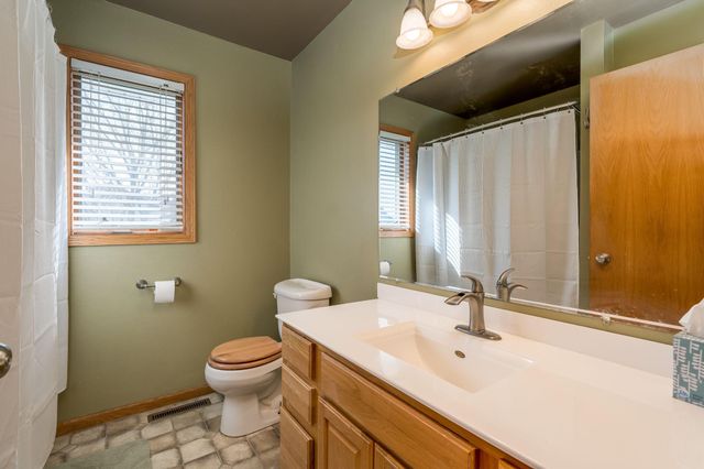 220 Cole Court, Mankato, MN 56001