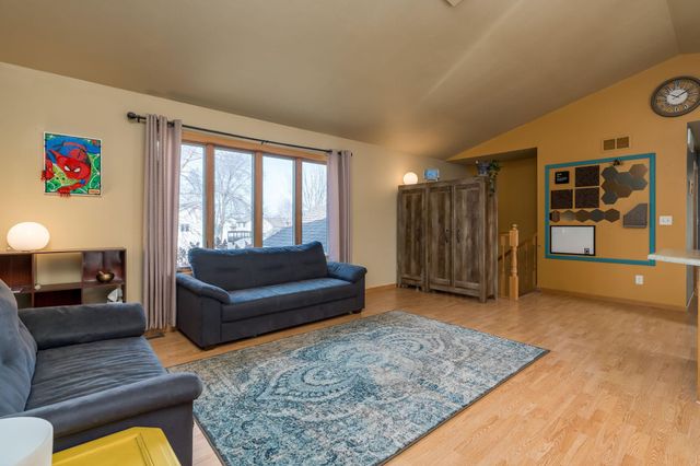 220 Cole Court, Mankato, MN 56001