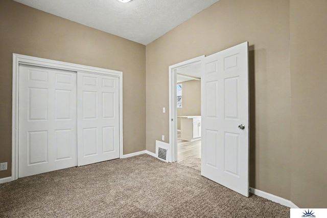 4518 N 36th Avenue, Omaha, NE 68111