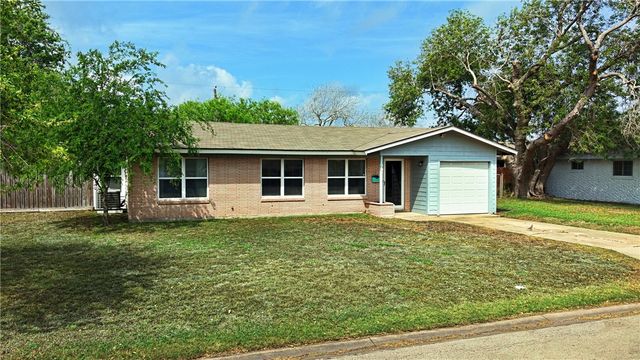 1607 Crosby St, Portland, TX 78374