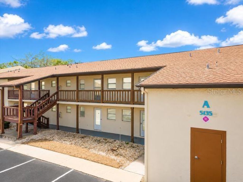 5135 GEMSTONE DRIVE 103, New Port Richey, FL 34652