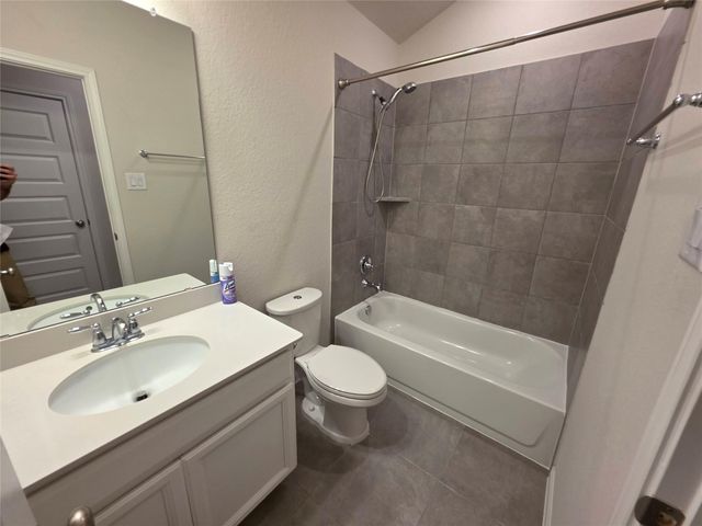 229 Cresta Cove Court, Conroe, TX 77316