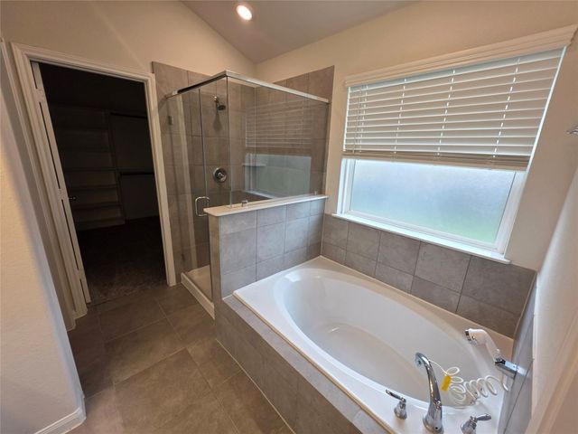 229 Cresta Cove Court, Conroe, TX 77316