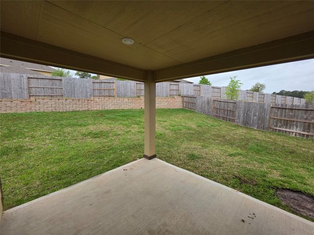 229 Cresta Cove Court, Conroe, TX 77316