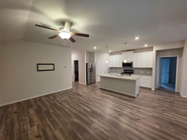 229 Cresta Cove Court, Conroe, TX 77316