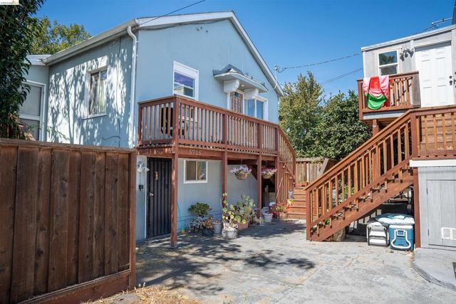 5719 Shattuck Ave, Oakland, CA 94609