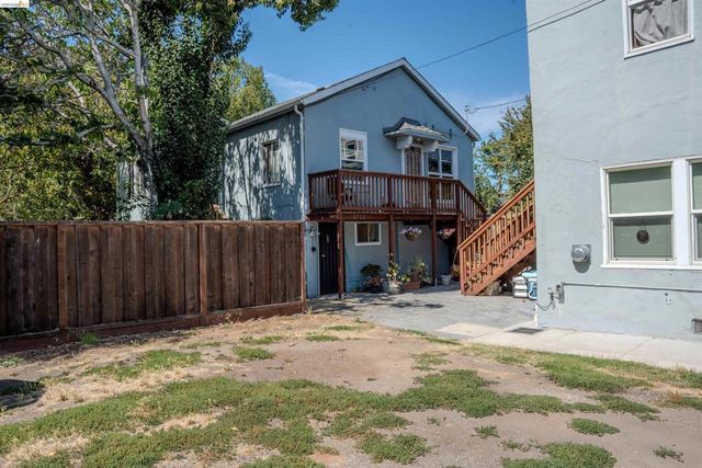 5719 Shattuck Ave, Oakland, CA 94609
