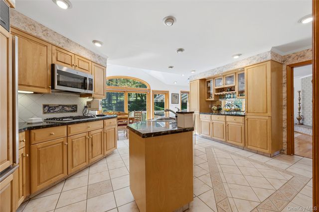 110 Cypress Lane, Briarcliff Manor, NY 10510