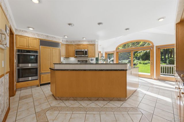 110 Cypress Lane, Briarcliff Manor, NY 10510