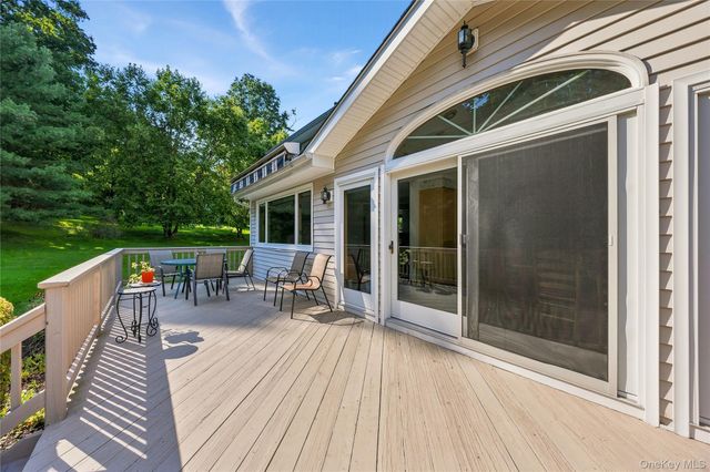 110 Cypress Lane, Briarcliff Manor, NY 10510