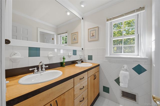110 Cypress Lane, Briarcliff Manor, NY 10510