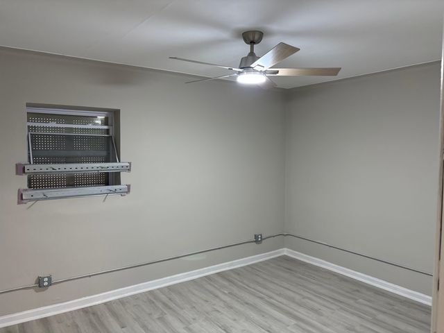 1014 Bloor Avenue, Flint, MI 48507