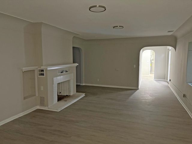 1014 Bloor Avenue, Flint, MI 48507