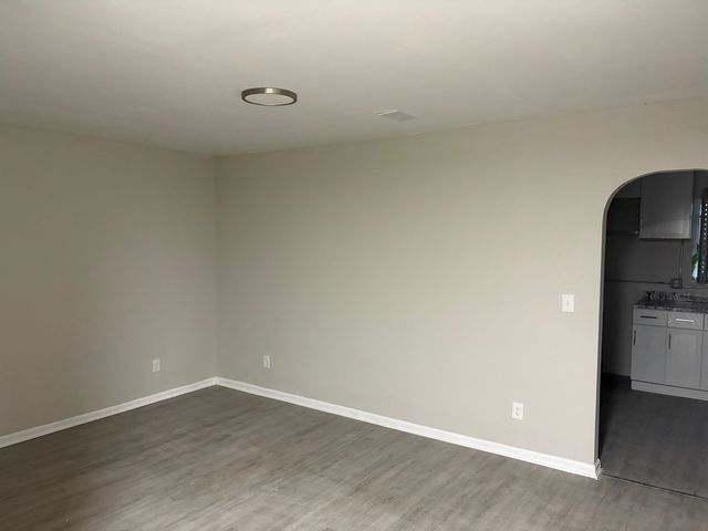 1014 Bloor Avenue, Flint, MI 48507