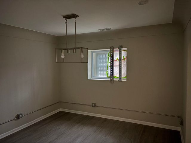 1014 Bloor Avenue, Flint, MI 48507