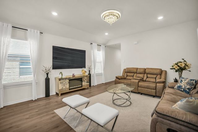 608 Daybreak Lane, Lavon, TX 75166