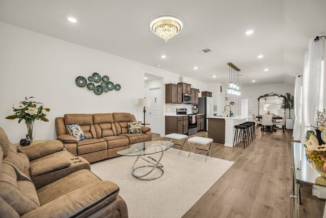 608 Daybreak Lane, Lavon, TX 75166